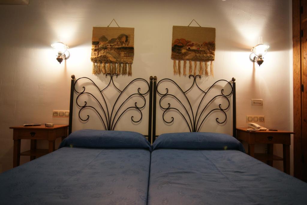 Hotel Rural Almazara Frigiliana Room photo